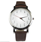 12-Hour Viso Numerale Design Wristwatch. Nero O Cinturino Marrone