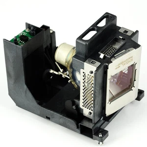 003-120577-01 / 003-120504-01 Replacement Lamp with Housing for CHRISTIE DHD800 - Picture 1 of 3