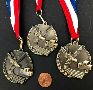 Lote de 3 piezas colgantes de premio para correr calzado alado medalla atletismo vintage - Imagen 1 de 8