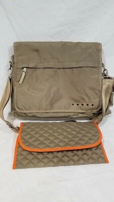 Ju-Ju-Be JJB Messenger Shoulder Diaper Multi Use Laptop Bag Magnetic Closure - Image 1 of 4