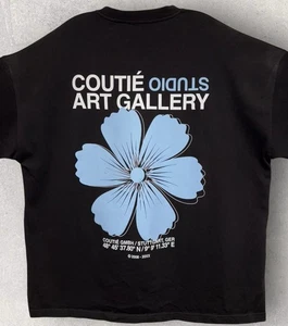Coutie Studio Art Gallery Flower T-Shirt Oversized XL 26”x30” - Bild 1 von 7