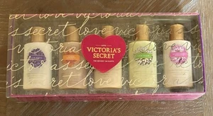 Victoria's Secret Love Spell Ambra Romance Lozione Corpo Idratante Regalo 1,7 -5 Pezzi - Foto 1 di 5