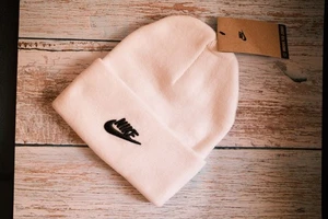 Nike Peak Futura Beanie Hat White/Black Unisex One Size HF0186-100 New - Picture 1 of 5