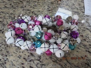 CADENA DE CAMPANAS--ROSA-AZUL-BLANCO--33" LARGO--90 CAMPANAS--#R18-10 - Imagen 1 de 24