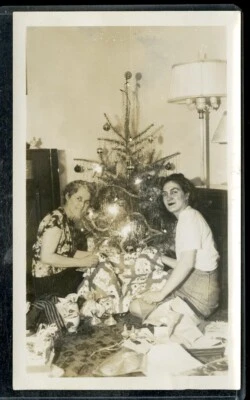 Vintage Christmas Photo WOMEN OPEN GIFTS ON CHRISTMAS EVE 1947 CHRISTMAS TREE - Image 1 of 2