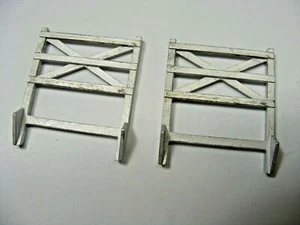 Dinky Toy Racks For #320 Halesowen Farm Trailer (2 ea) - Picture 1 of 2