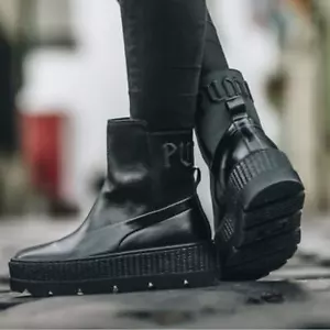 Stivali da sneaker Chelsea Rihanna FENTY PUMA triplo nero, taglia 5,5 - Foto 1 di 14