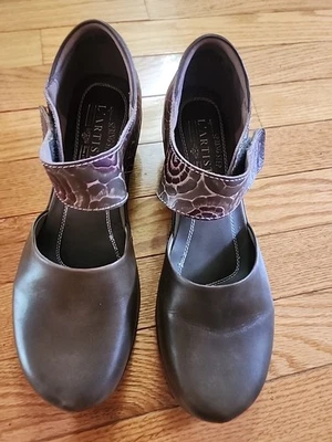 NEW!La Artiste Spring Step Gloss Pansy Olive Green Mary Jane Shoes EUR 39 US 8.5 - Image 1 of 4