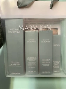 Mary Kay Timewise Age Minimize 3D Miracle Set 4 Pieces - Picture 1 of 6