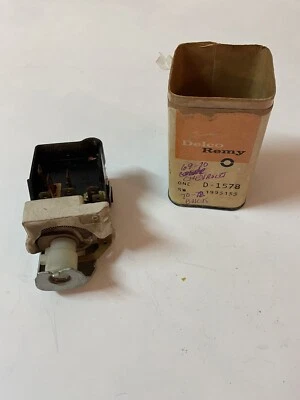 Pontiac 1968-69 (tamaño completo) interruptor de faros, ¡nuevo en stock! Bonneville, Catalina 1995155 Foto 1 de 4