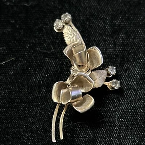 Vintage MC? Broche prendedor flor estrás transparente tono dorado - Imagen 1 de 8