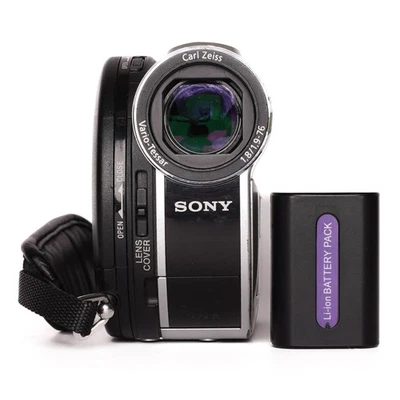 Sony Handycam DCR-DVD610E Silver Camcorder Good - Image 1 of 4