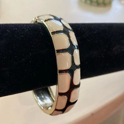 Pulsera brazalete Fornash - blanco y negro Foto 1 de 4