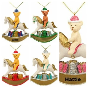 Personalisiertes Schaukelpferd Weihnachtsdekoration zum Aufhängen - Namen hinzufügen - Bild 1 von 11