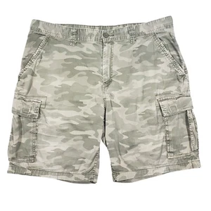 George Cargo Shorts Men's Size 40 x 9 Regular Fit 6 Pocket Design Green Camo - Picture 1 of 8