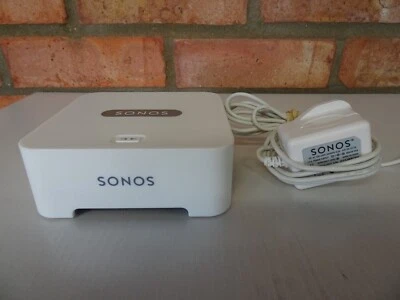 Puente Sonos con fuente de alimentación - Funciona - 15% de descuento/código de actualización disponible Foto 1 de 4