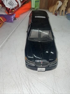 1999 Sun Star Lincoln Town Car Stretch Limousine 1:18 Scale Black - No Box - Picture 1 of 9