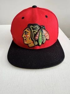 Chicago Blackhawks Hat Cap Mens Red Adjustable Snapback Mitchell & Ness NHL - Foto 1 di 4