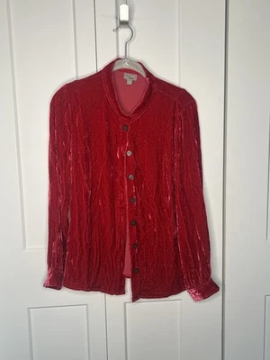 Top para mujer Jill de terciopelo aplastado mezcla de seda con botones talla pequeña SP Foto 1 de 4