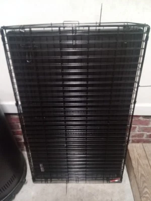 Used Dog Cage Excellent Condition Size 30 in x 48 in Local Pickup Only  - Image 1 of 4