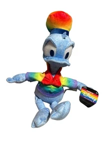 Disney Pride Plüsch - Donald Duck - Rainbow Pride Plüschtier - Neu mit Etikett - Bild 1 von 4