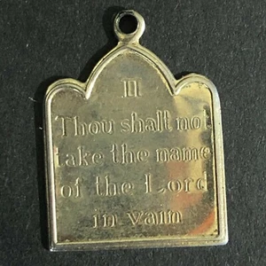 Vintage 17mm x 23mm Anhänger Zehn Gebote - II "..Herrname umsonst" - Bild 1 von 3