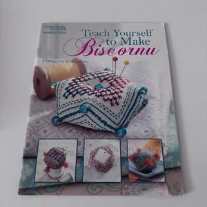 Leisure Arts Teach Yourself to Make Biscornu Softcover Thin Book - Imagen 1 de 7