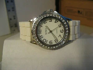 XOXO WOMAN'S CRYSTAL ACCENTED QUARTZ WATCH/GREAT COND/KEEPS TIME/NEW BATT/NICE. - Picture 1 of 8