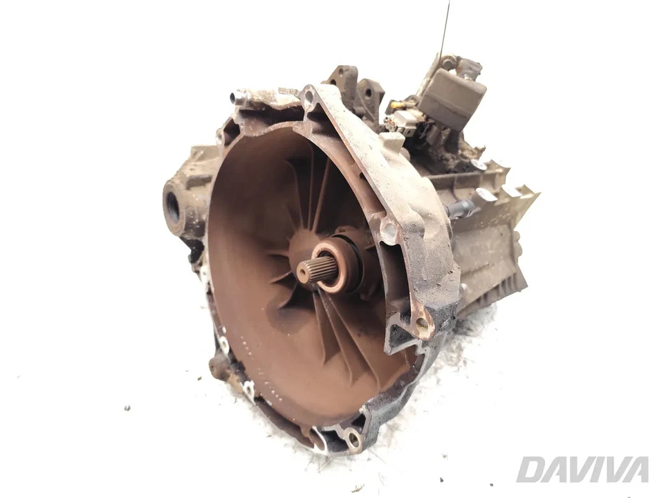 Ford Transit 5-Gang-Schaltgetriebe 2.2 TDCi Diesel 63kW (85 HP) 6C1R-7002-AB Van - Image 1 of 4