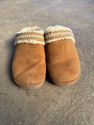 muk luks slippers women - Image 1 of 4