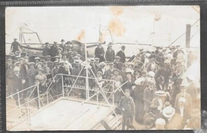 PHOTO POSTCARD OF PASSENGERS ON PADDLE STEAMER BOURNEMOUTH QUEEN - Picture 1 of 2