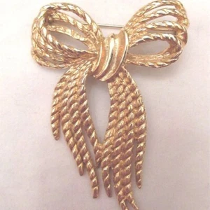 Vintage Gold Tone Bow Ribbon Pin Brooch Marked Angel - Picture 1 of 5