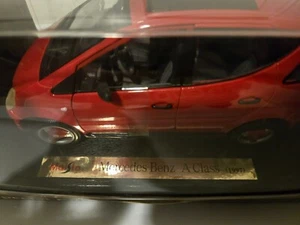 Maßstab 1:18 Maisto 1997 Mercedes-Benz A-Klasse - rot - Sonderedition - Bild 1 von 4
