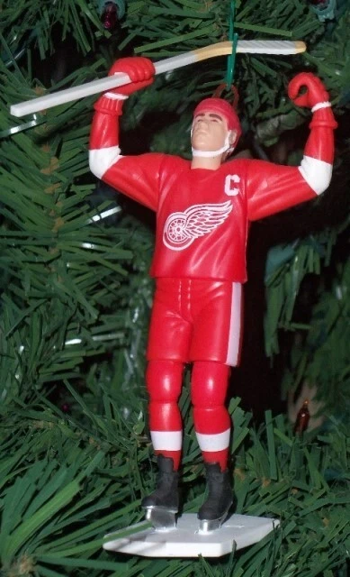 Steve Yzerman Detroit Red Wings Hockey Christmas Tree Ornament Goal Celebration