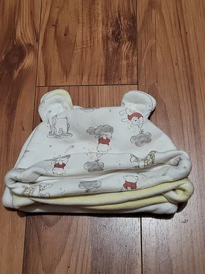 Шляпы Disney Baby WINNIE THE POOH упаковка 3 шт. с ушами вязаная шапка 3/6 месяцев мягкий хлопок - Изображение 1 из 4