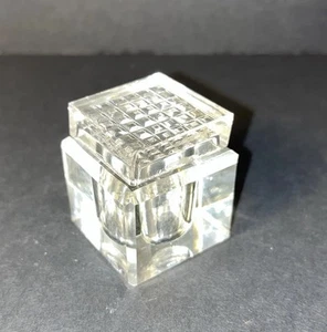 Tinta cuadrada antigua de vidrio transparente biselada INKWELL con patrón cubista de corte de tapa - COMO ESTÁ - Imagen 1 de 19
