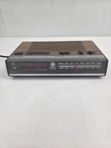 GE Vintage am/fm Clock Radio Model 7-4624 B Tested Working - Picture 1 of 11