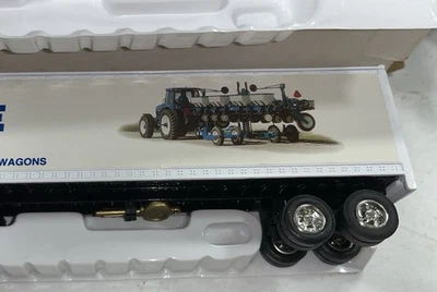 SpecCast KINZE Peterbilt Semi Truck 1935-1995 Planter Grain Cart 1/64  NIB - Image 1 of 4
