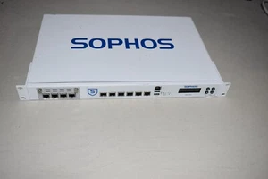 Sophos 10 Port Gigabit Rackmount PFsense Firewall Xeon E3-1225v3 8GB RAM AES-NI - Bild 1 von 18