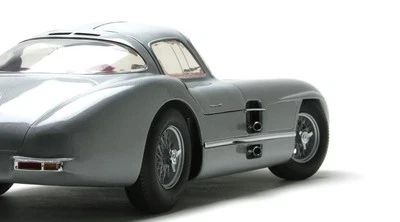 Mercedes Benz1:12LARGE SCALE Race Car Custom Built Metal Body Model18Racing GT - Image 1 of 4
