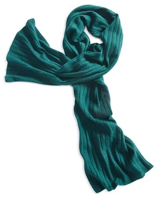 Bufanda Charter Club Robada 100 % Cachemira Verde Precio de venta sugerido por el fabricante $109 Foto 1 de 3