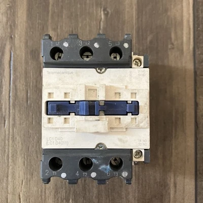 Schneider Electric LC1D40 Lc1 D4011 60947-4-1 60947-5-1 - Image 1 of 4