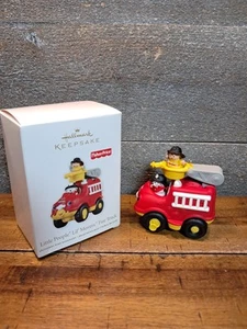 2011 Hallmark FISHER PRICE Ornament LITTLE PEOPLE LI'L MOVERS FIRE TRUCK - Picture 1 of 2