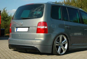 Complemento difusor de parachoques trasero R Performance con costillas/aletas para VW Touran 1T 03-06 - Imagen 1 de 10