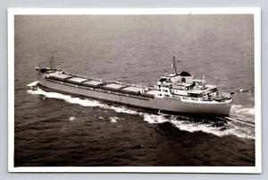 MV Cheviot Granelero de Mineral de Hierro Barco de Carguero con Souter Newcastle Foto de Colección - Imagen 1 de 3