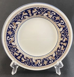 (1) Wedgwood FLORENTINE Dark BLUE Celtic DRAGON 6" Bread & Butter Plate MINT!! - Picture 1 of 4