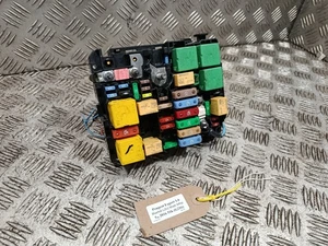 Dispatch Expert Vivaro 2017-on Fuse Box 9808959080 GENUINE - Picture 1 of 7
