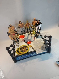 Mattel Wwe 2010 Smack Down Spring Loaded Wrestling Ring 7 Figures & Accesories - Picture 1 of 15