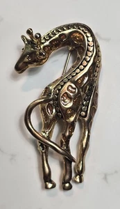 Vintage Giraffe Brooch Gold Tone Enamel Pin Whimsical Animal Lover Sparkle - Picture 1 of 7