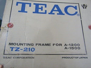 Montaje en rack vintage TEAC TZ-210 para cubiertas de cinta de carrete a carrete TEAC A1200 A1500 - Imagen 1 de 3